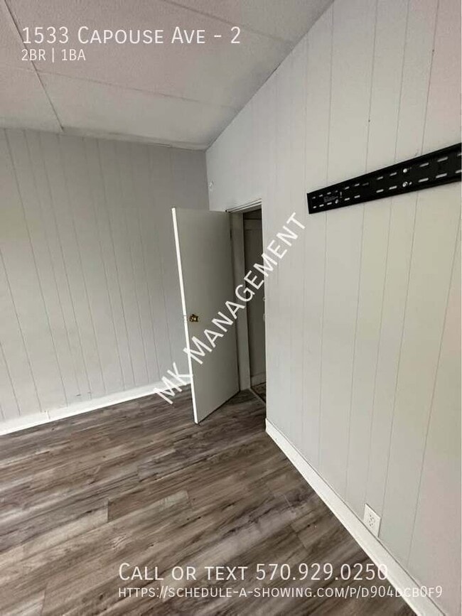 Building Photo - 1533 Capouse Ave