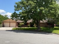 Building Photo - 803 Glen Arden Way