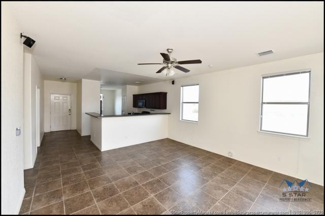 Building Photo - 3 bedroom in El Paso TX 79938
