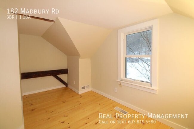 Building Photo - 182 Madbury Rd