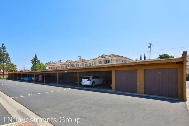 Building Photo - 510-520 E Orangewood Ave