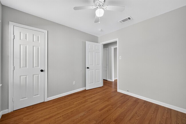 Building Photo - 6741 Feldspar St