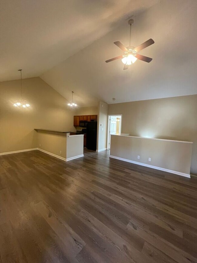 Building Photo - Spacious 3-Bedroom Townhouse in West Knoxv...