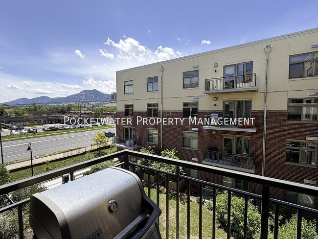 Building Photo - 3601 Arapahoe Ave