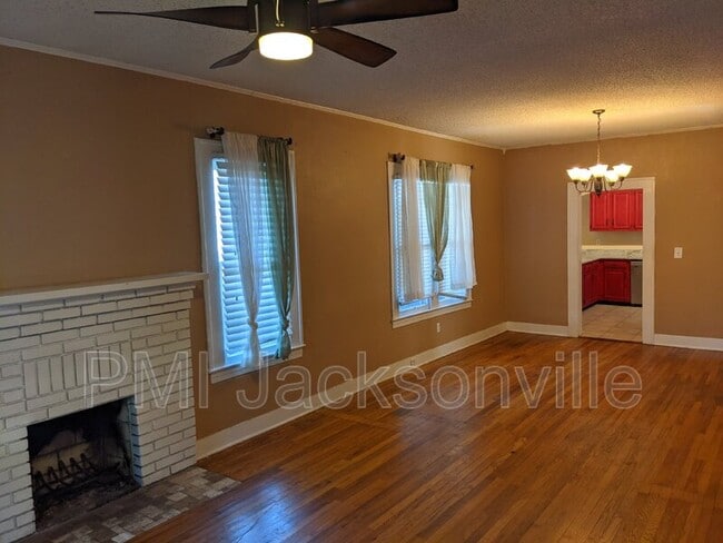 Building Photo - 1211 Hollywood Ave