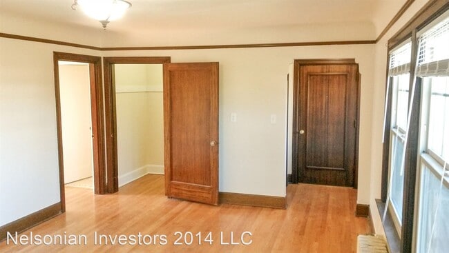 Building Photo - 2605-4409 44th Ave SW