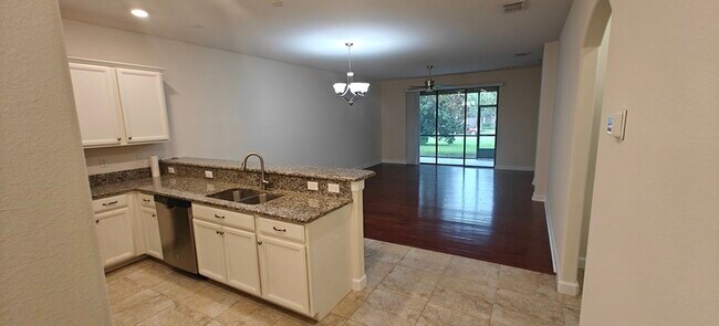 Building Photo - 8933 Azalea Sands Ln