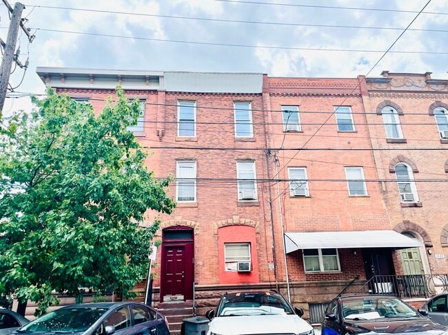 Building Photo - 1418 Wolf St