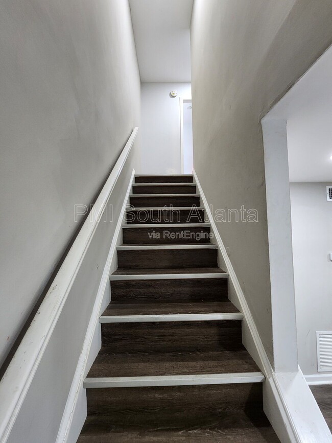 Building Photo - 141 Peyton Pl SW