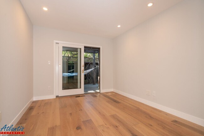 Building Photo - Beautiful Los Gatos Home | Remodeled | Swi...