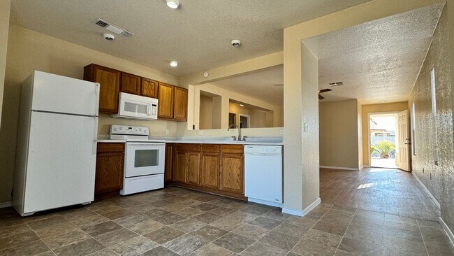 Building Photo - Southwest - 3 bedroom, 2 bath house with a...