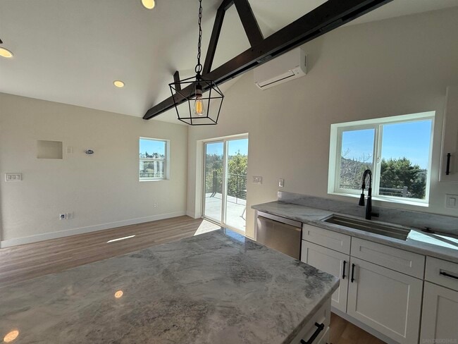 Building Photo - 1145 Merritt Ln