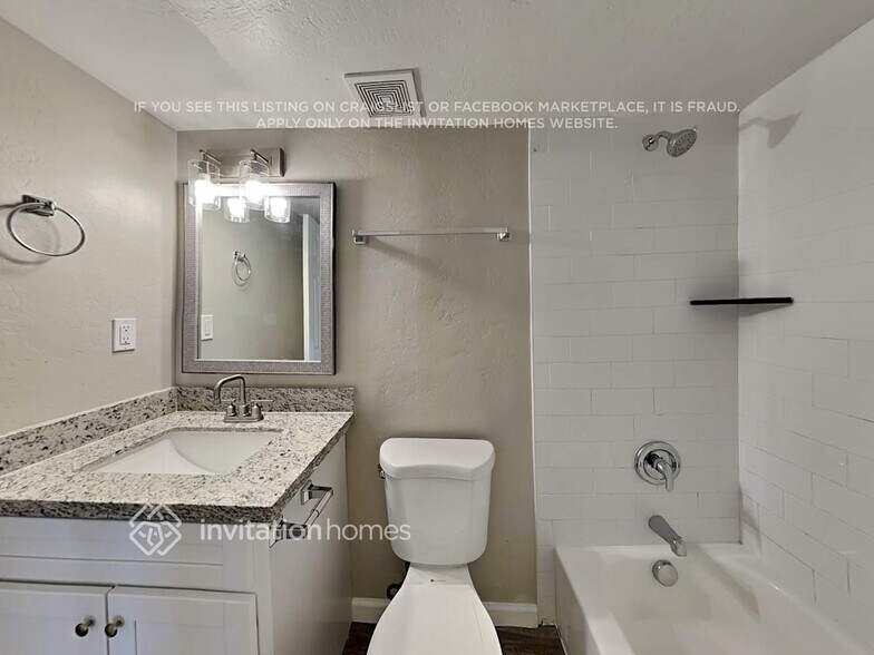 Building Photo - 12807 N 38th Ave