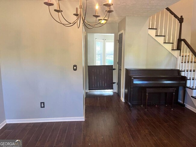 Building Photo - 30 Candlewood Ct