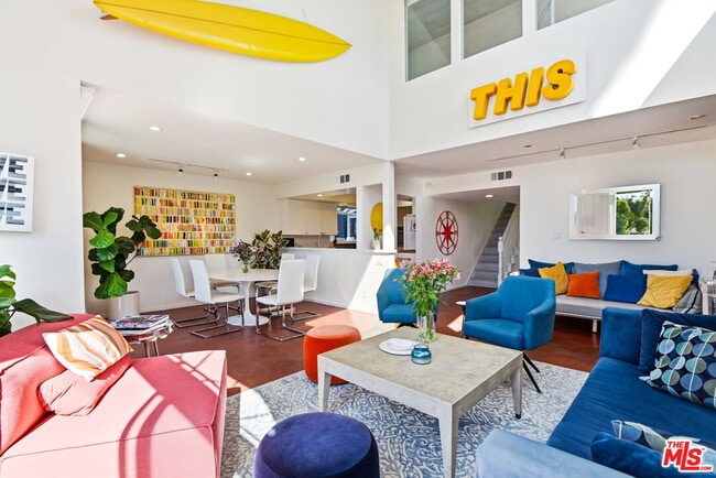 Building Photo - 469 Sherman Ave