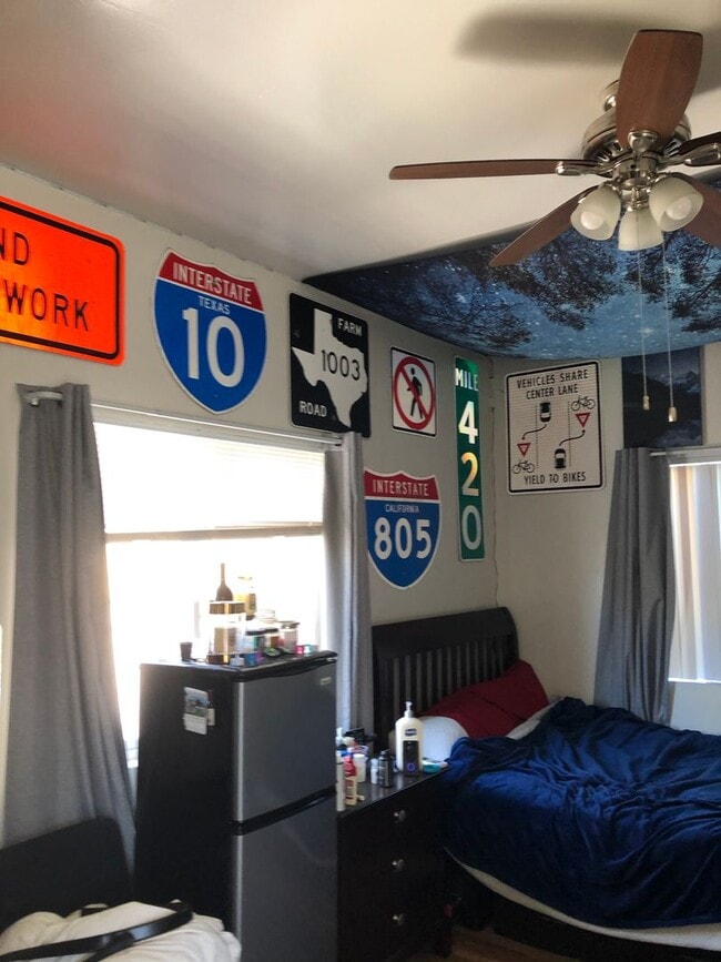 Building Photo - 7 bedrooms $1000 each w/ SPA