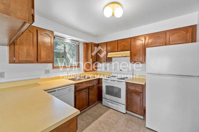 Building Photo - 2-bedroom Apartment In Hangman Valley