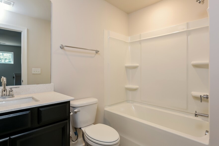 Building Photo - 226 Telford Dr