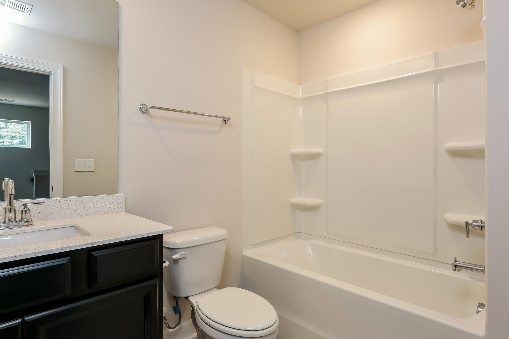 Building Photo - 226 Telford Dr