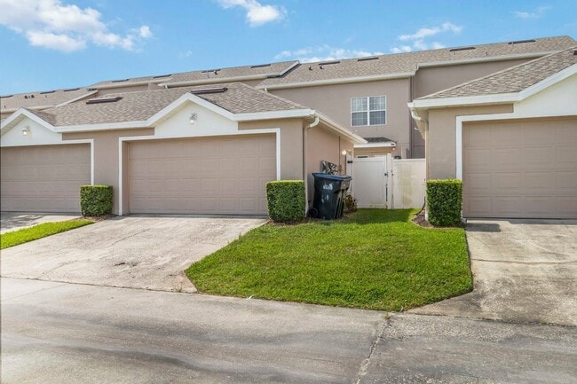 Building Photo - MOVE IN SPECIAL- 3/2.5 Townhome W/ 2 Car Garage For Rent in the Highly Desirable Avalon Park Comm...