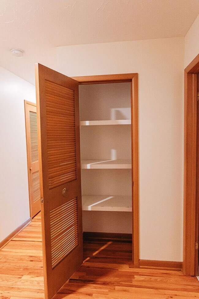 Building Photo - 3 Bed 3 Bath Home