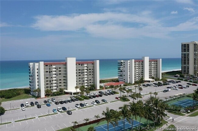 Building Photo - 9400 S Ocean Dr