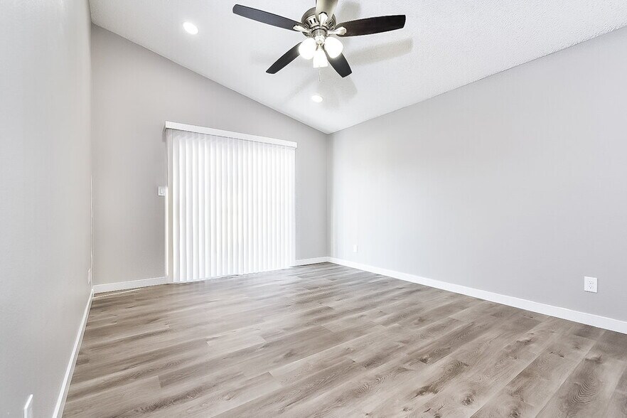 Building Photo - 8424 Lomack Ct