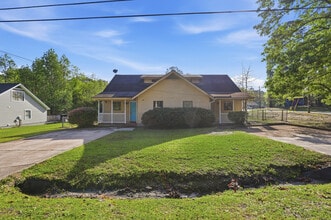 Building Photo - Ash St Ex