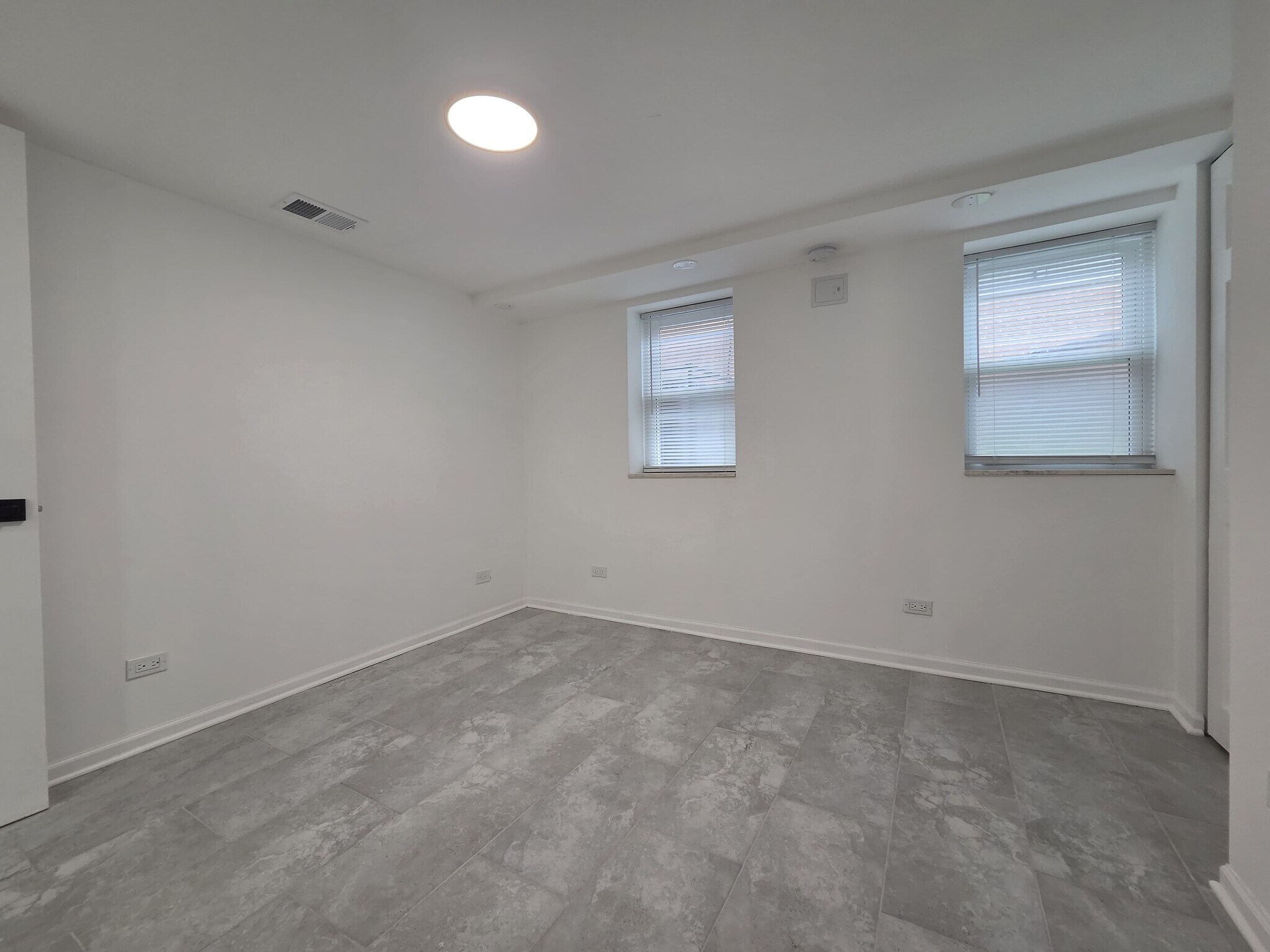 Building Photo - 5207 Galitz St