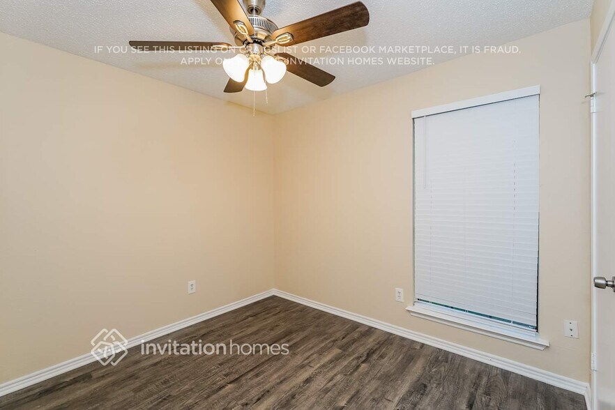 Building Photo - 1610 Autumn Breeze Ln