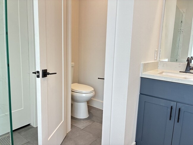 Building Photo - For Lease | 3 Bed, 3.5 Bath | 2,139 Sq Ft | Timber Heights Village |