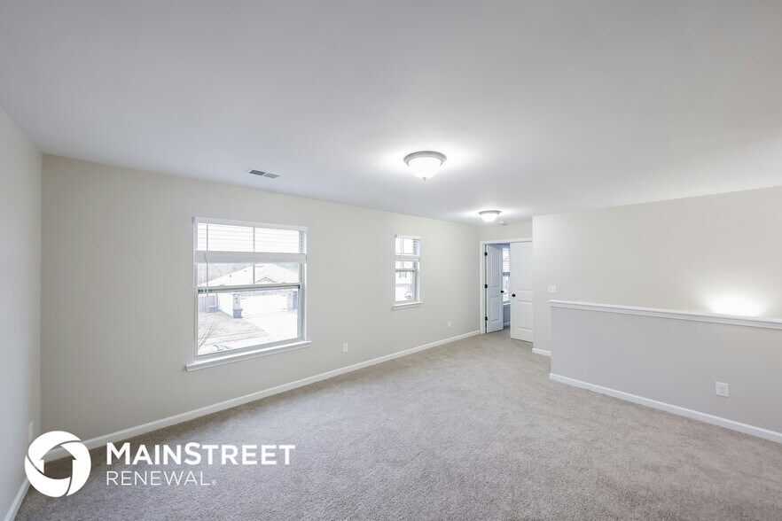 Building Photo - 200 Addison Dr