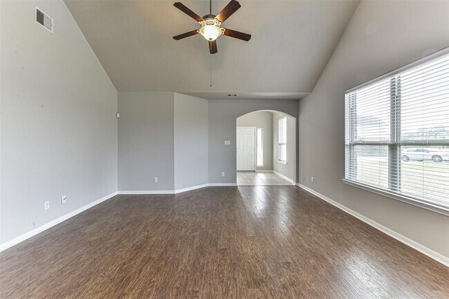 Building Photo - 3138 Palacious Falls Lane