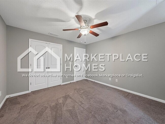 Building Photo - 554 Vining Ln