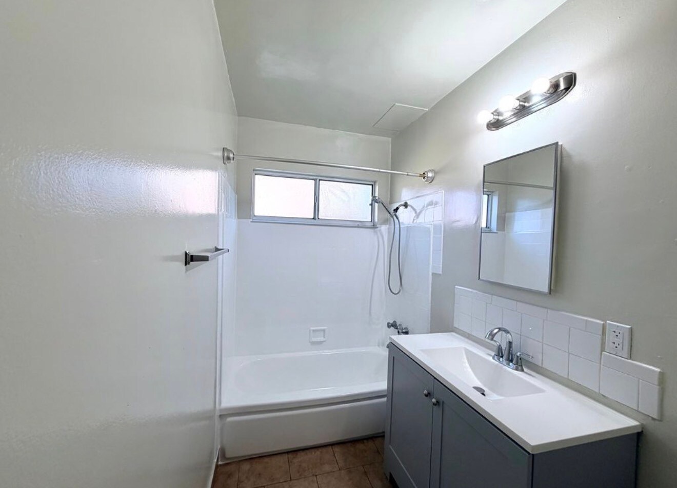 Building Photo - 15247 Acre St