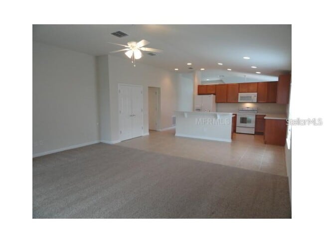 Building Photo - 10715 55th Ct E