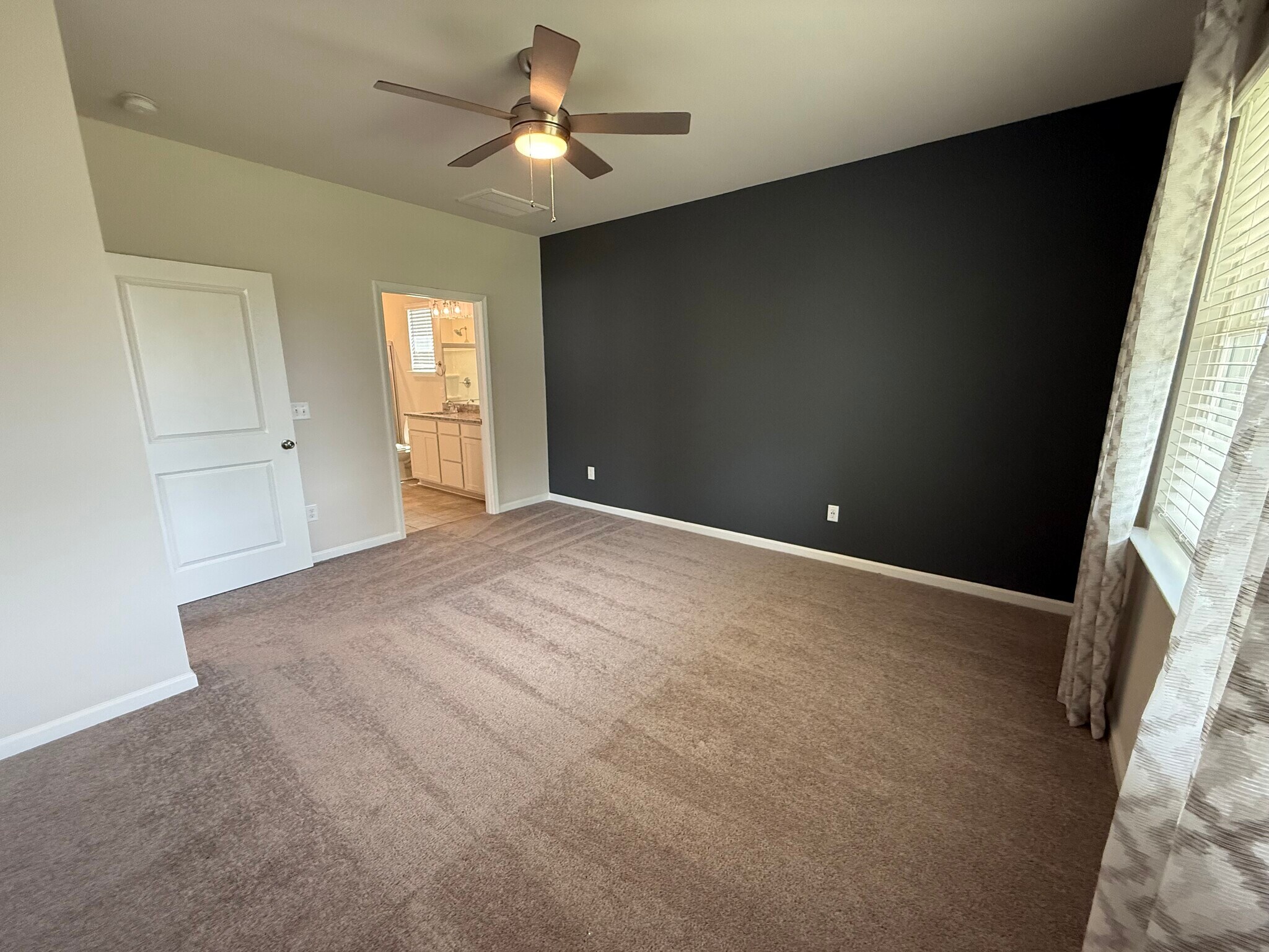 Master Bedroom - 3020 Hillgate Trl