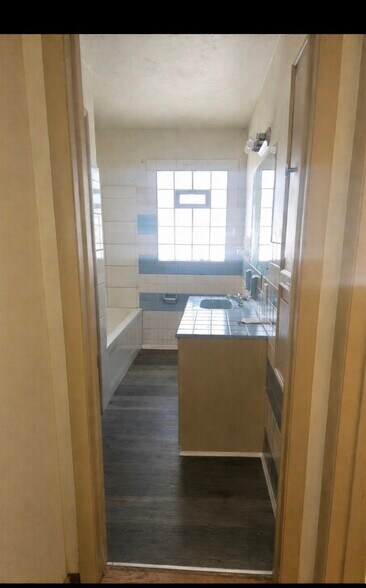 Building Photo - 4042 N 100th St