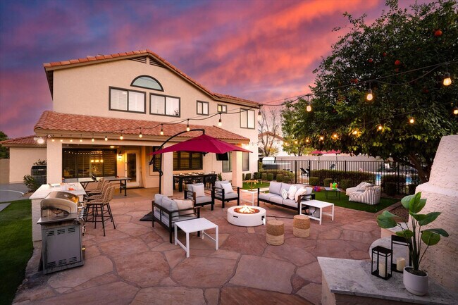 Building Photo - 5604 E Beverly Ln