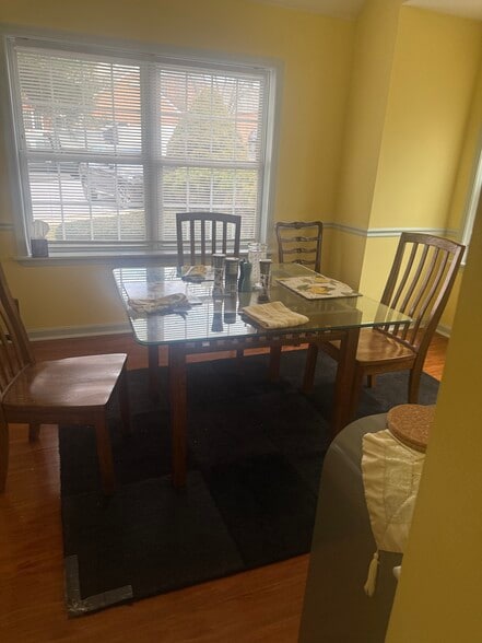 Dining area - 4193 Nantucket Dr