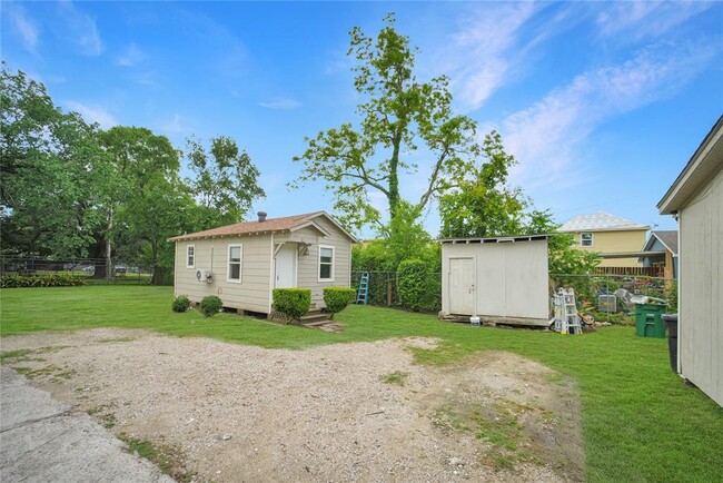 Building Photo - 7402 Wileyvale Rd