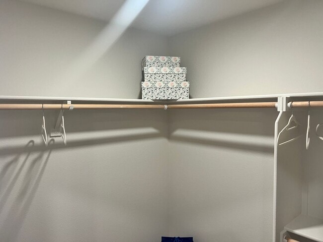 Building Photo - Brand New 2 bed 2 bath Townhome Rolling Hills Estates