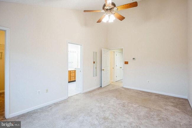 Building Photo - 13477 Stowaway Ct