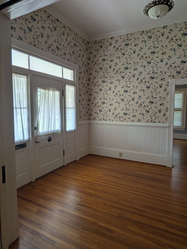 Building Photo - Beautiful home in the heart of Valdosta