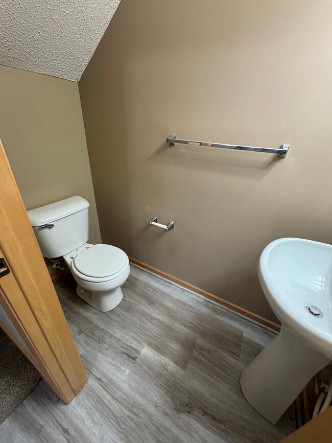 Building Photo - 3443 Cherry Ln