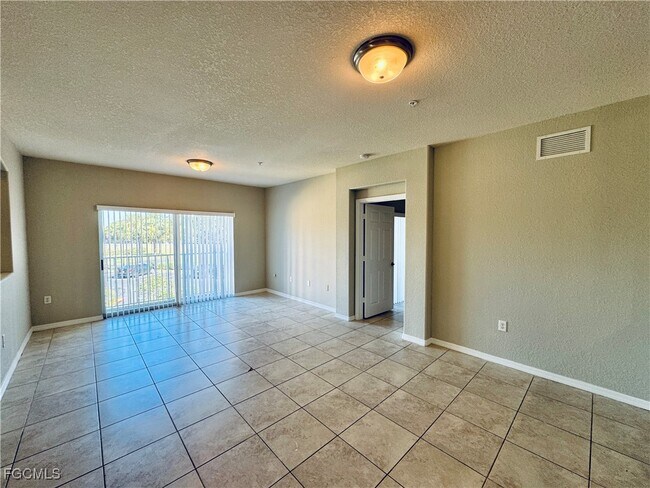 Building Photo - 13180 Bella Casa Cir