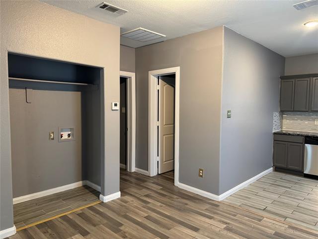 Building Photo - 7315 Toland St