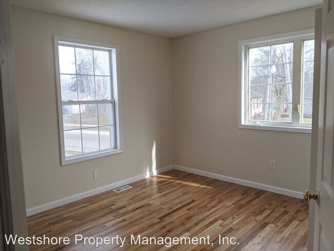 Building Photo - 5 br, 2.5 bath House - 2331 McCracken St