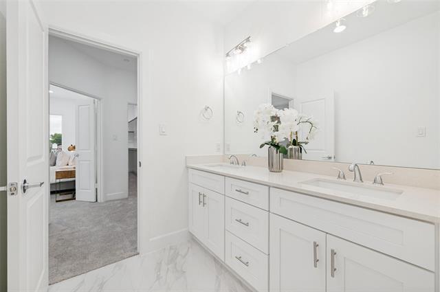 Building Photo - 5609 Woodlands Dr