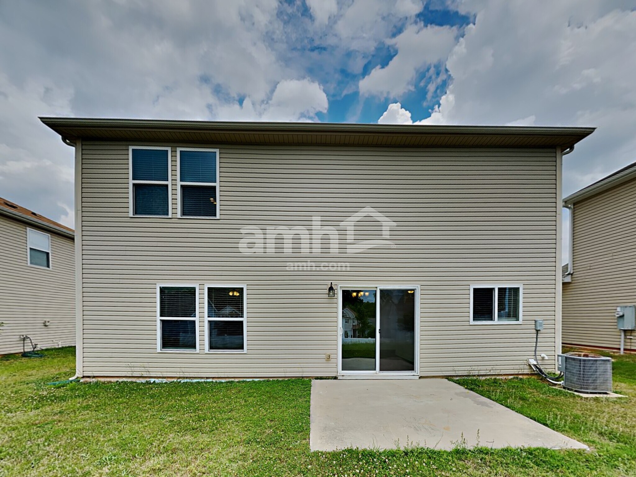 Building Photo - 255 Plymouth Dr